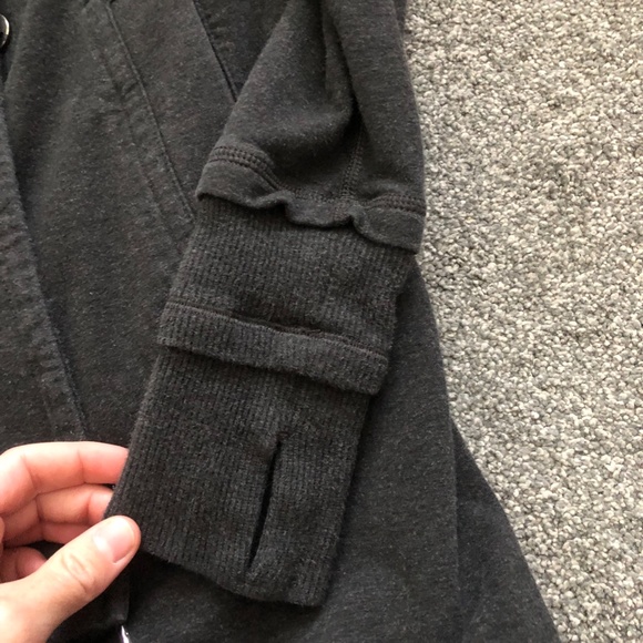 Lululemon longer jacket - Picture 4 of 8